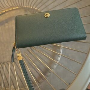Tory Burch Wallet Wristlet $298